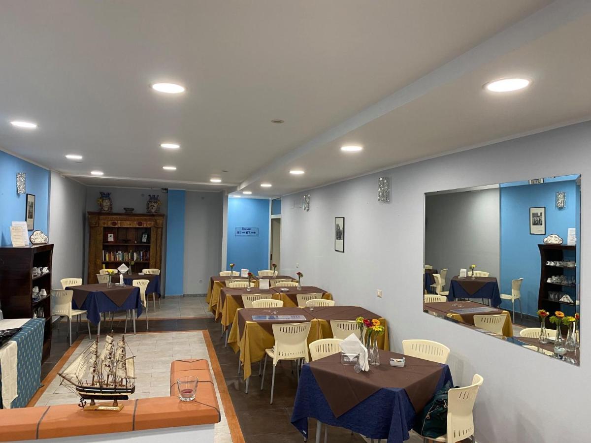 Kassiopea Aparthotel Giardini Naxos Exterior foto