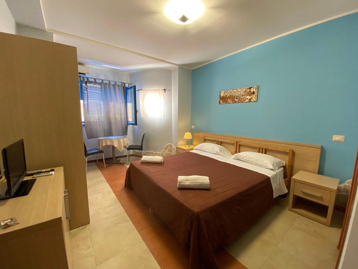 Kassiopea Aparthotel Giardini Naxos Exterior foto